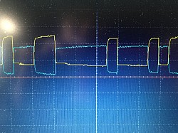 BMW K-CANオシロスコープ波形（正常）